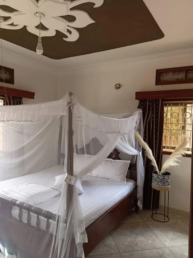 Kampala Kiwatule Comfy Holiday Home Oeganda